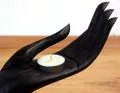 Asiatischer Teelichthalter  ausgestreckte Hand