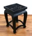 Asiatischer Tisch mit Schnitzerei, 50 cm hoch (Schwarz)