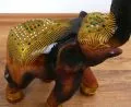 Holzelefanten mit goldfarbener Verzierung Gl�ckselefanten, R�ssel oben, gro�