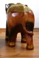 Holzelefanten mit goldfarbener Verzierung Gl�ckselefanten, gro�
