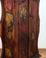 Kleiner, mit Blumen verzierter 2-triger Schrank aus Bali, Nr. 200