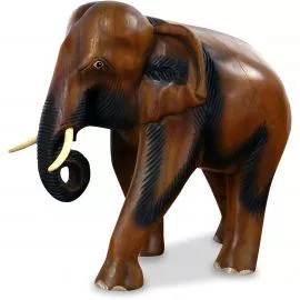 Elefanten aus Holz, Rssel hngend, mittel