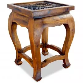 Asiatischer Tisch mit Schnitzerei, 50 cm hoch (Hellbraun)
