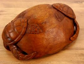 Balinesische Schildkrötenschale aus Holz als Obst- u. Gebäckschale